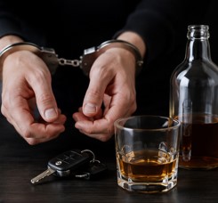 جرم شرب خمر، شرب خمر چیست، جرم نوشیدن مشروبات الکلی، شرب خمر در قانون